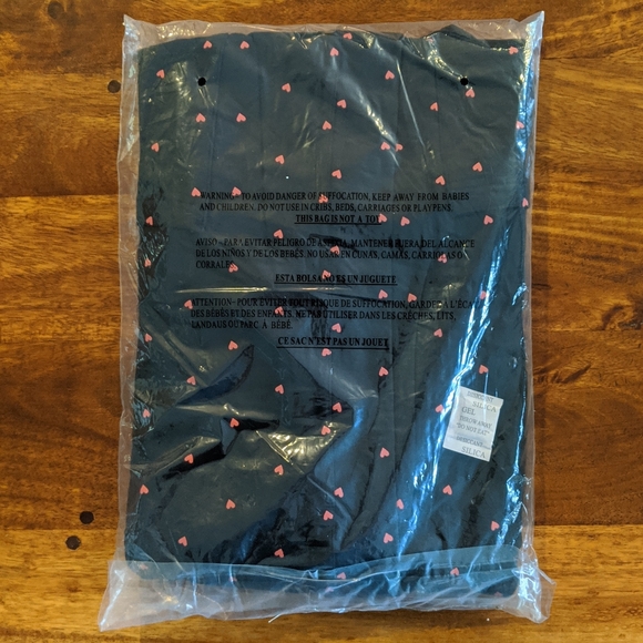 REVOLVE x PLUSH Cozy Heart Soft Fleece-Lined Robe + Scrunchie Set, Black M NWT - Picture 9 of 10